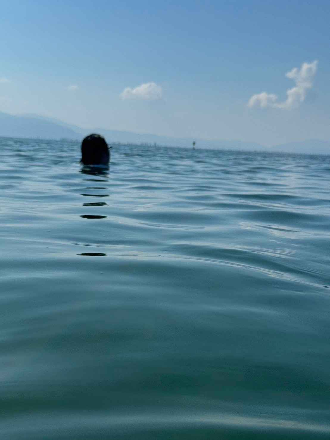 琵琶湖に浮かぶ自分
